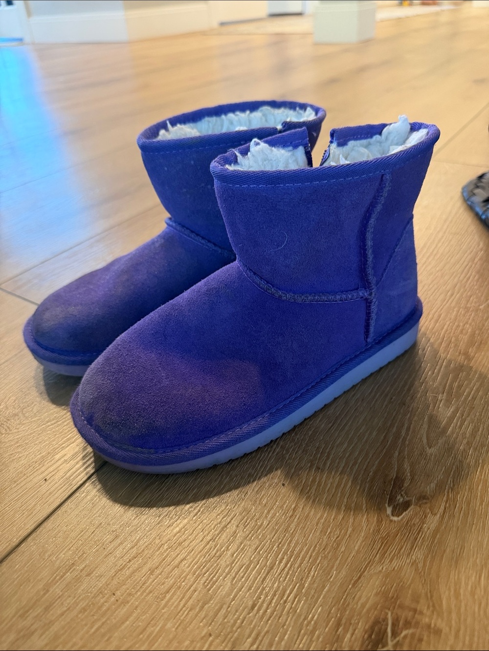 Kids purple Koolaburra boot
